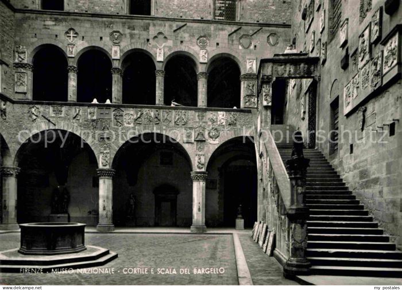 72749326 Firenze Florenz Museo Nazionale Cortille E Scala Del Bargello  - Autres & Non Classés