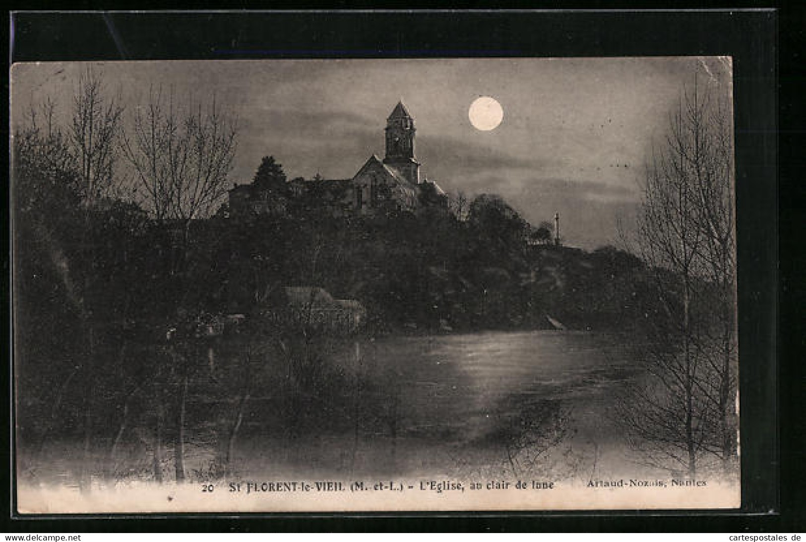 CPA St-Florent-le-Vieil, L`Eglise Au Clair De Lune  - Altri & Non Classificati