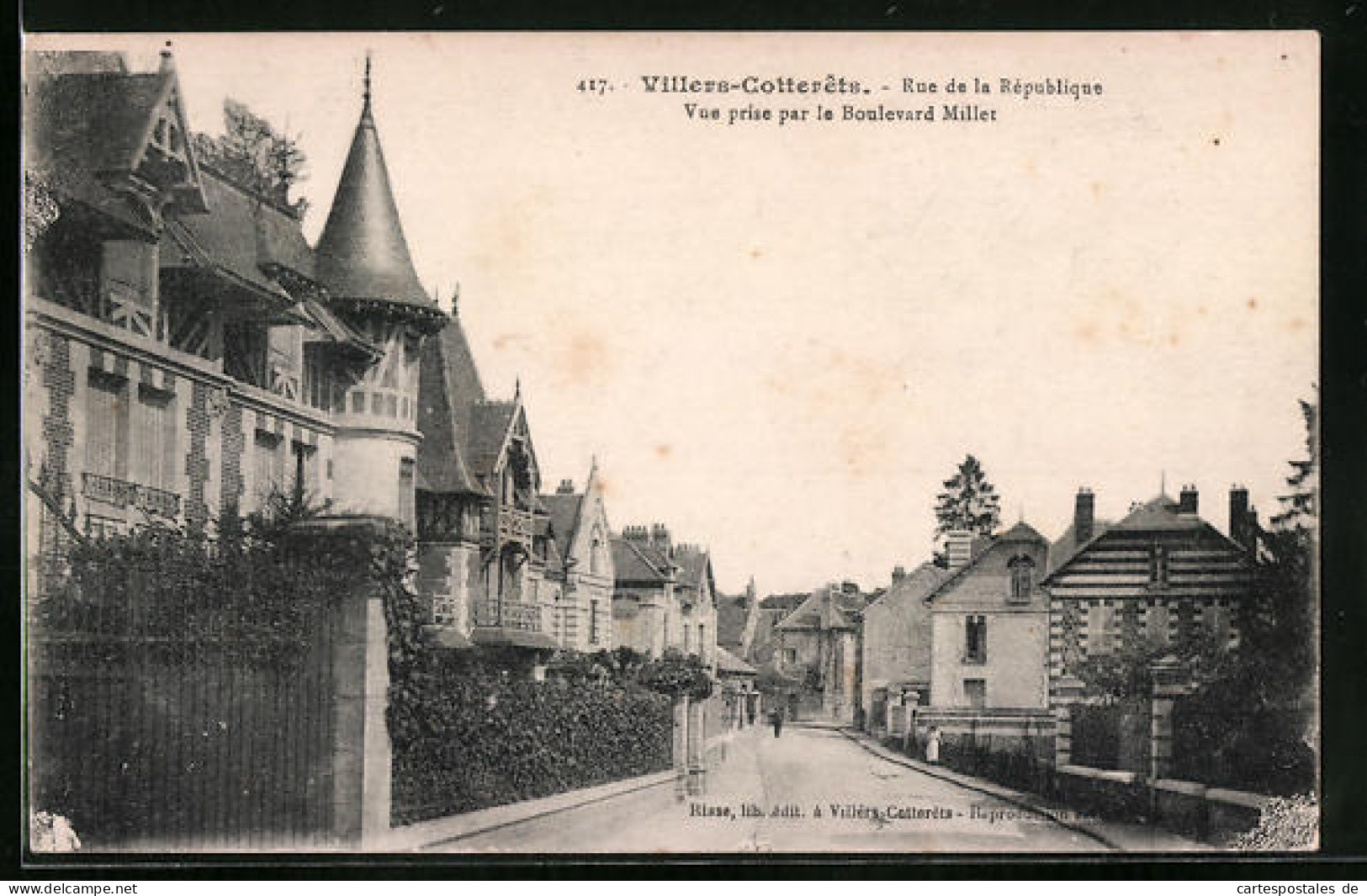 CPA Villers-Cotterets, Rue De La République, Vue Prise Par Le Boulevard Millet  - Villers Cotterets