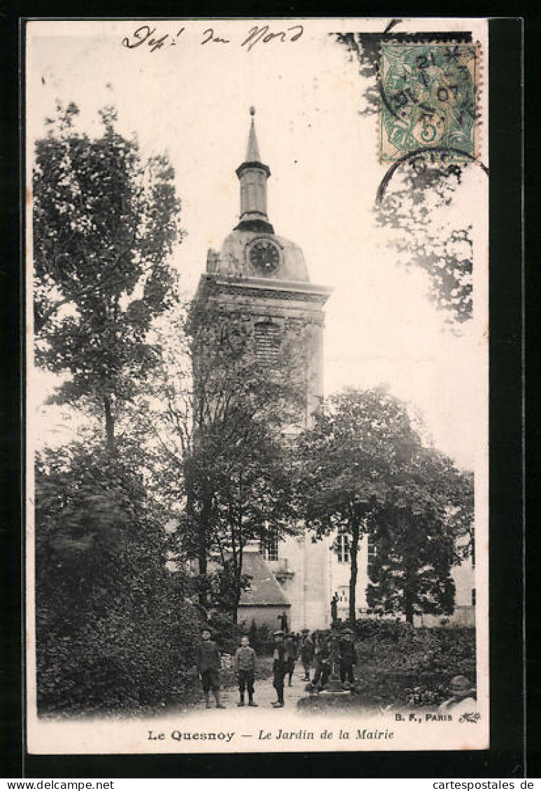 CPA Le Quesnoy, Le Jardin De La Mairie  - Le Quesnoy