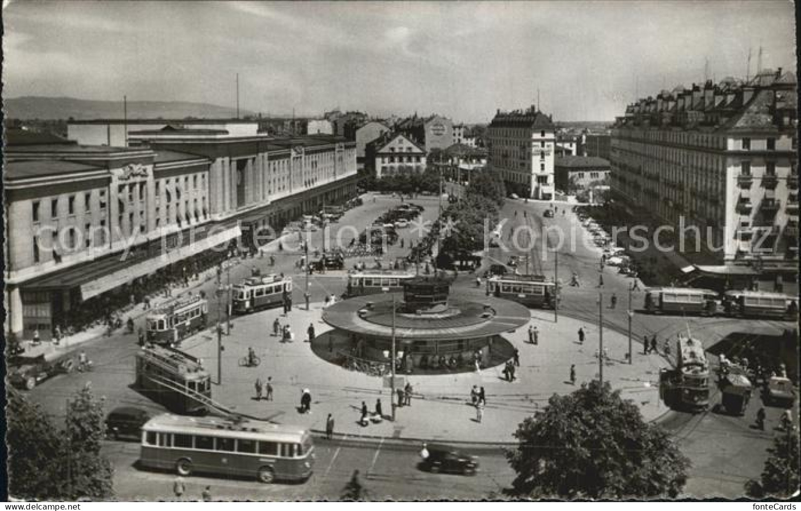 12586869 Geneve GE Place Et Gare De Cornavin Geneve - Autres & Non Classés