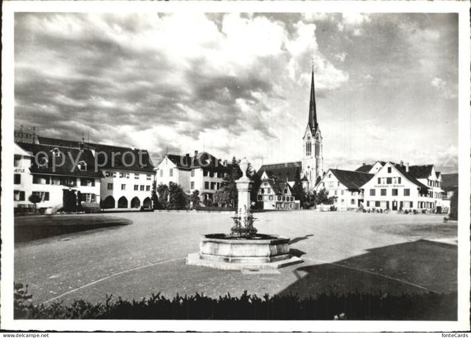 12585339 Amriswil TG Marktplatz Brunnen Kirche Amriswil TG - Autres & Non Classés