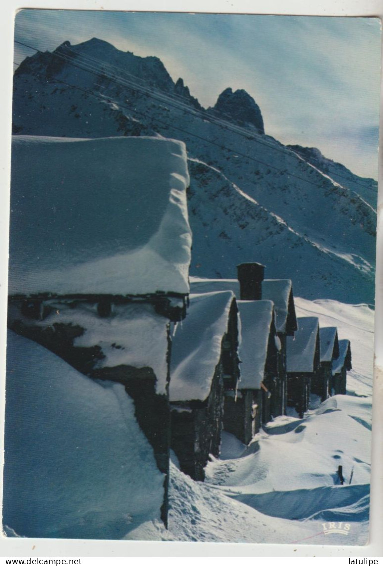 Le Tour 74   Carte Non Circulée Les Chalets D'Alpage De Charamillon Et L'Aiguille Verte 4122m - Nantes