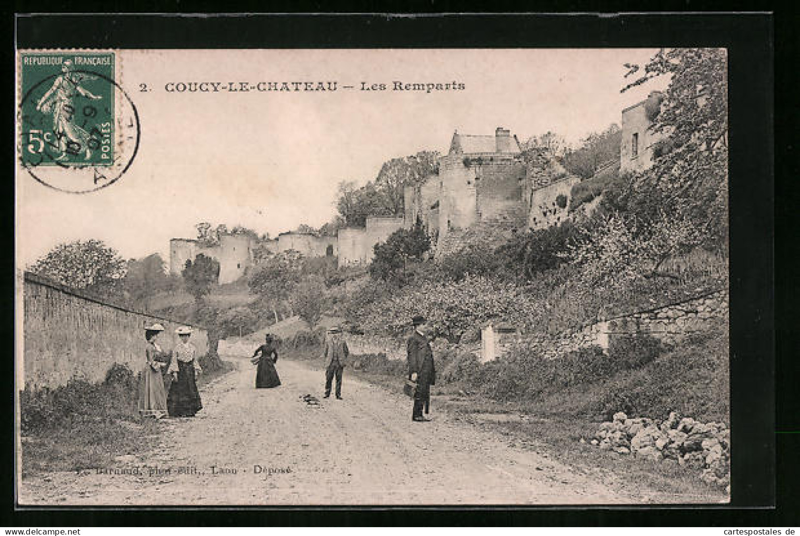 CPA Coucy-le-Chateau, Les Remparts  - Andere & Zonder Classificatie