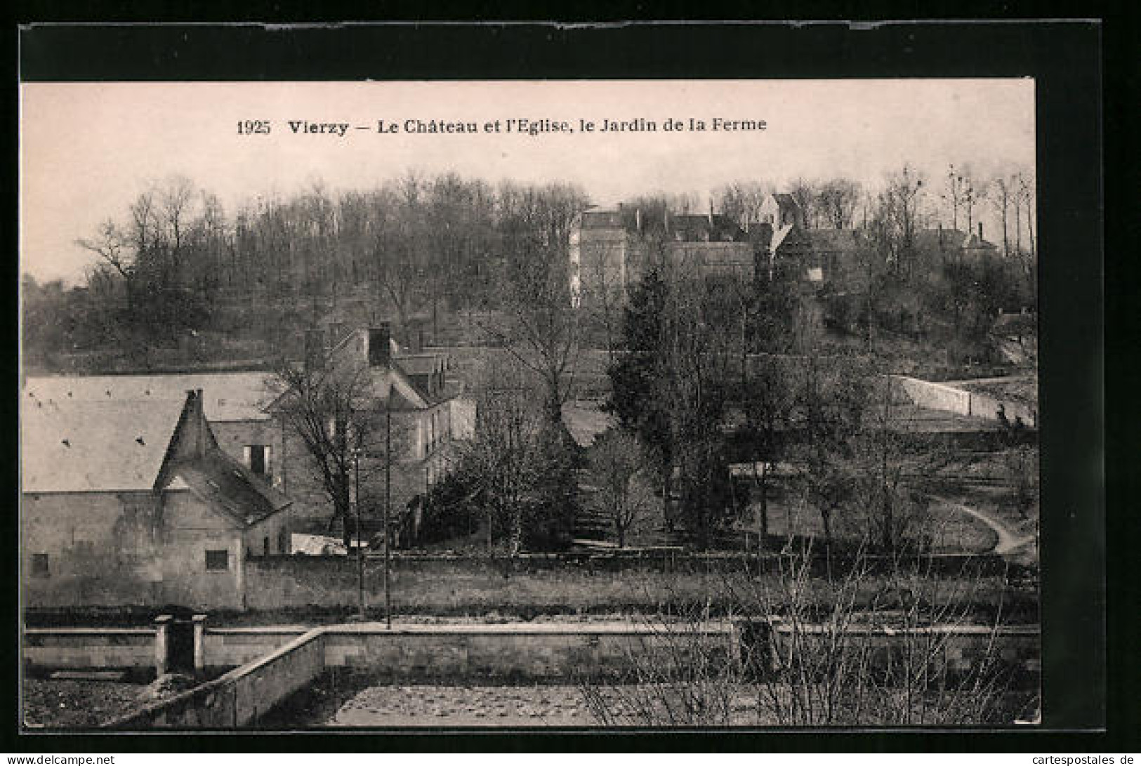 CPA Vierzy, Le Chateau Et L'Eglise, Le Jardin De La Ferme  - Sonstige & Ohne Zuordnung