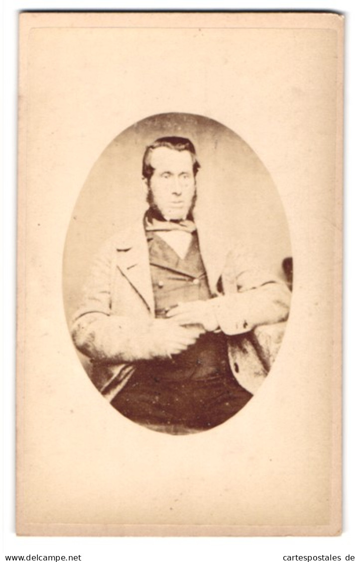 Photo London Photographic Company, London 304, Regent Street, Charmenter Herr In Modischer Kleidung  - Anonymous Persons