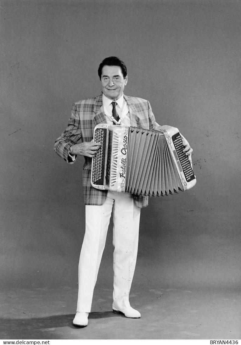 André  VERCHUREN - ACCORDEONISTE - ACCORDEON - PHOTO (13x18cm) - Dos Vierge - Famous People