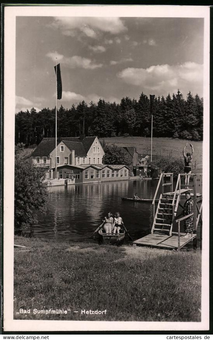 Fotografie Brück & Sohn Meissen, Ansicht Hetzdorf, Turmspringer Und Ruderer Im Freibad Bad Sumpfmühle  - Lieux