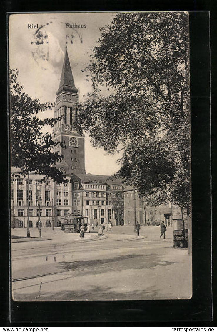 AK Kiel, Rathaus Und Strassenbahn  - Tram