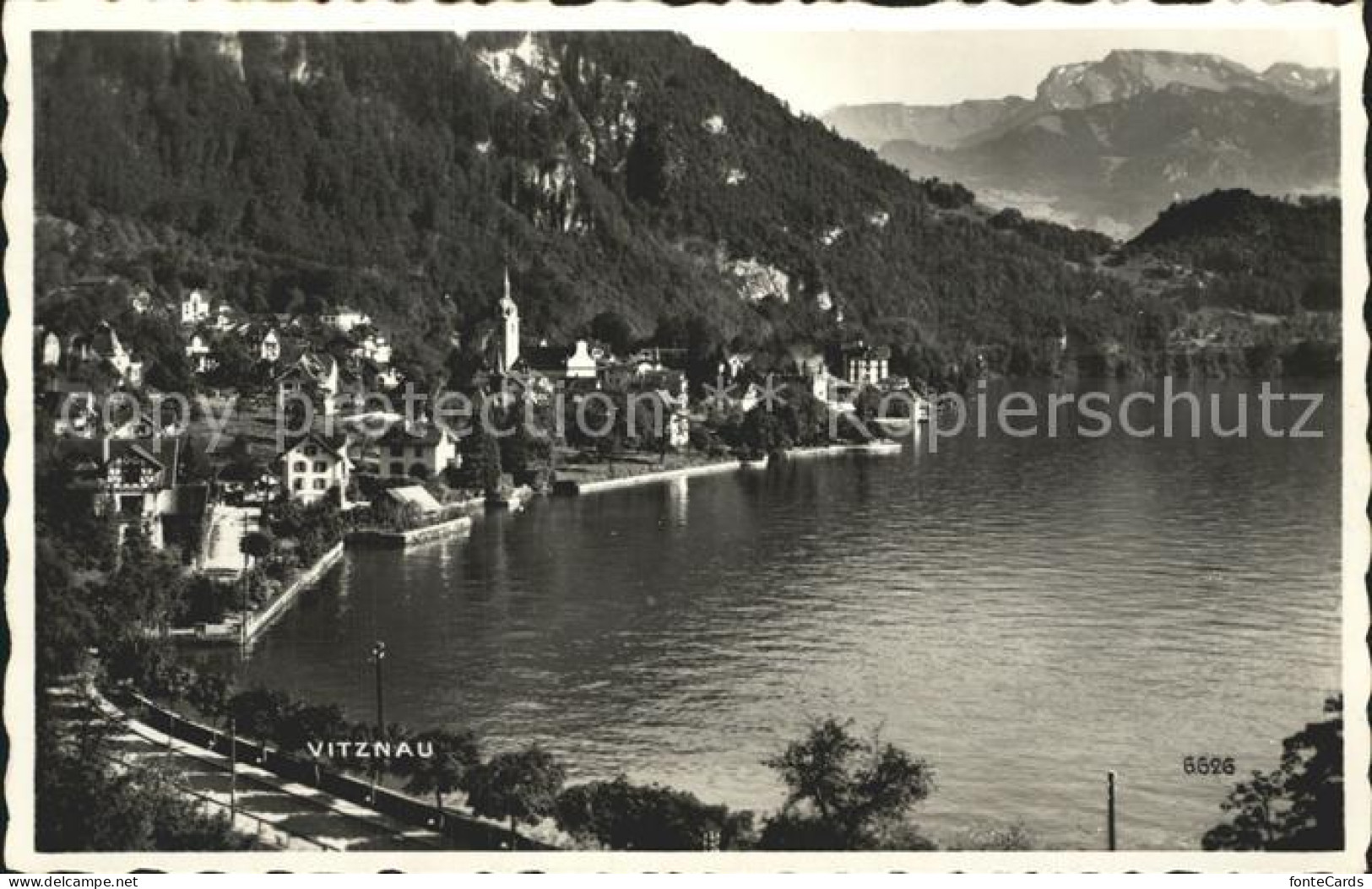 12318079 Vitznau Ortsansicht Mit Kirche Alpen Vitznau - Andere & Zonder Classificatie