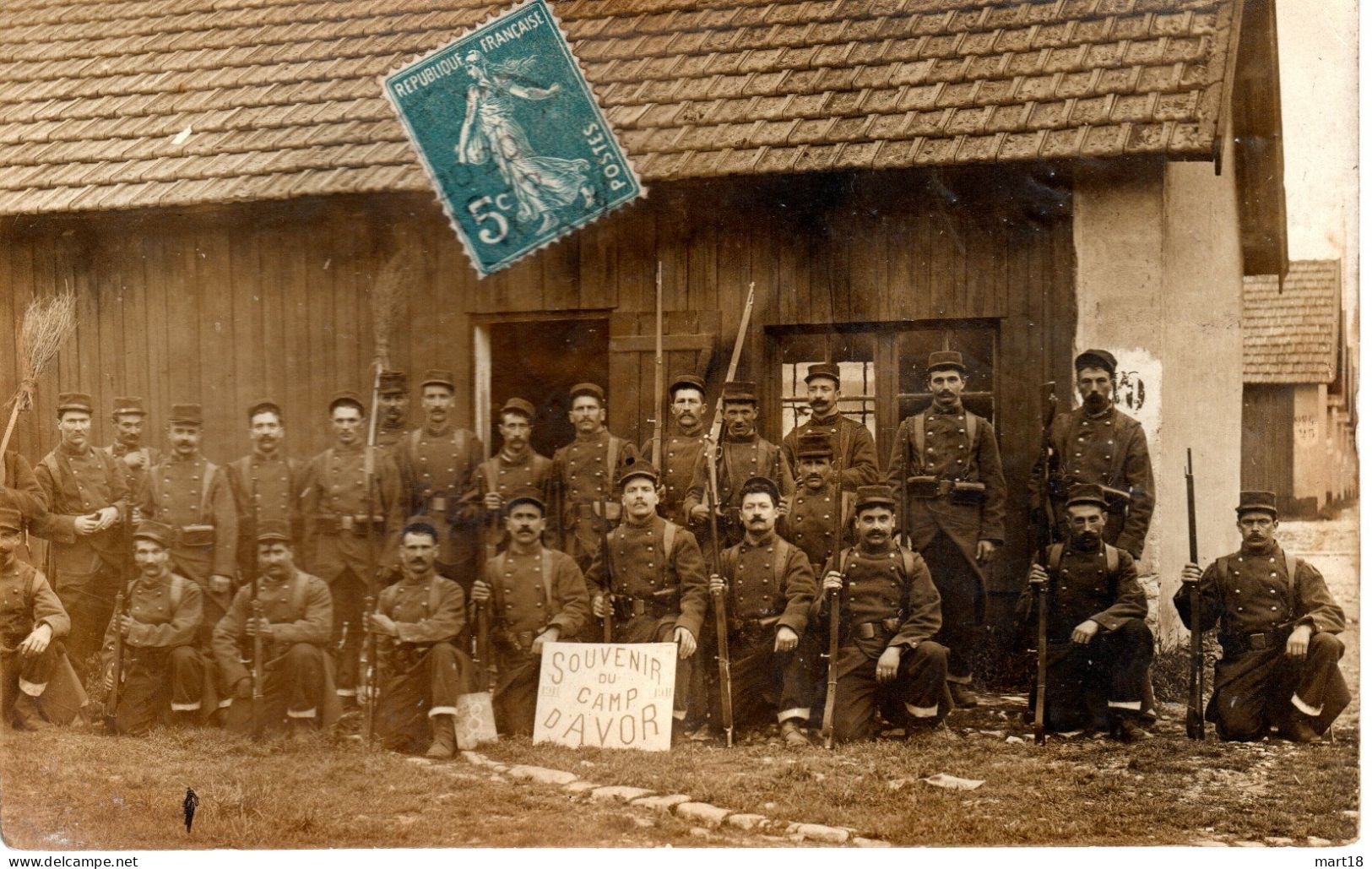 C.P.A. Photo - Souvenir Du Camp D' AVORD (18) - Groupe De Soldats - - Avord