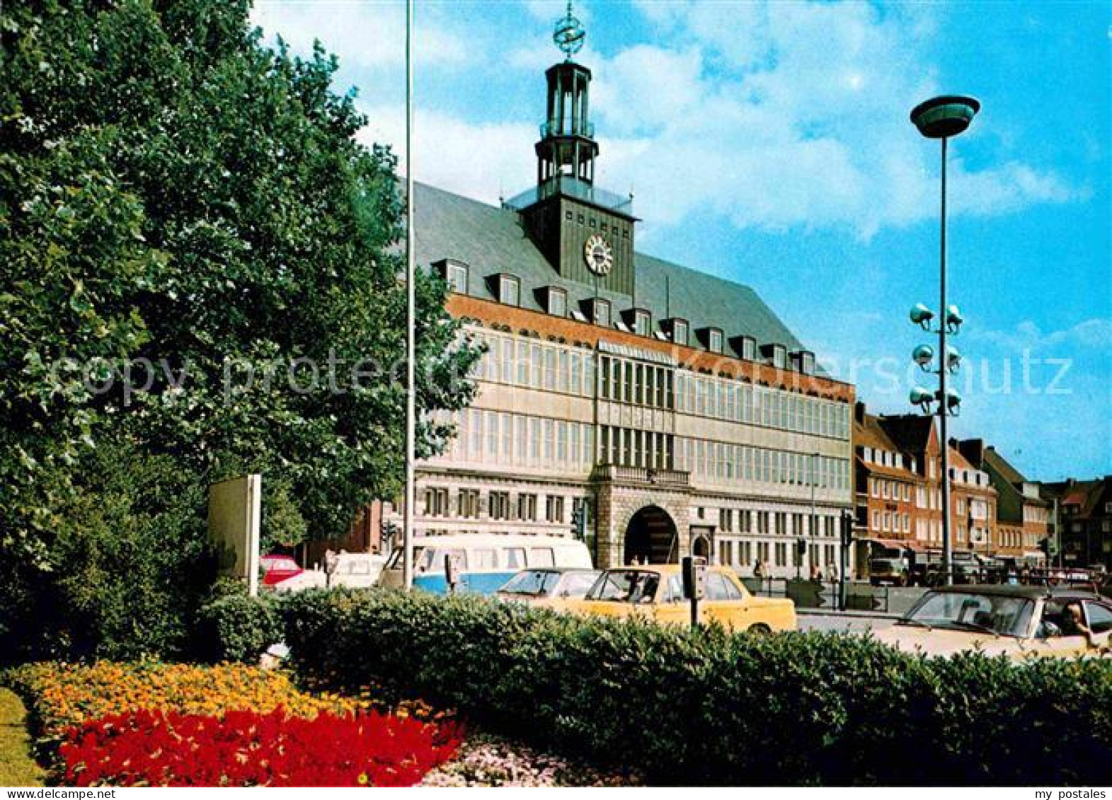 72746205 Emden Ostfriesland Rathaus Mit Vorplatz Emden - Other & Unclassified