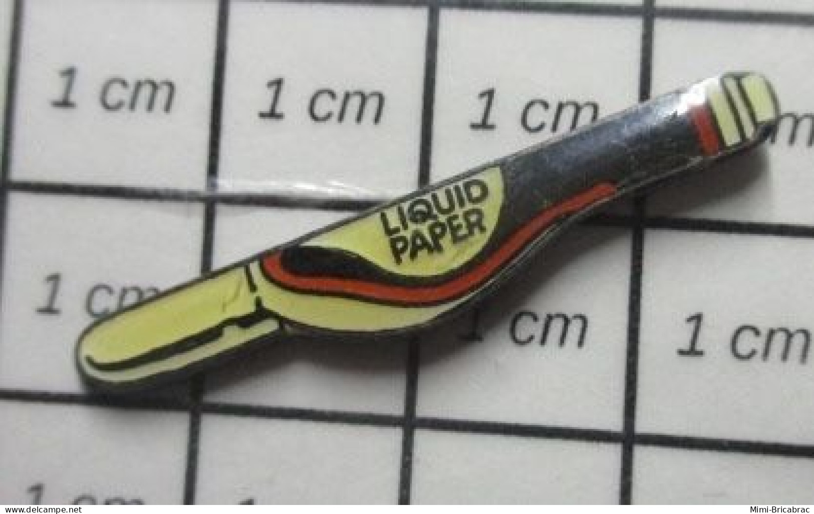 1818B Pin's Pins / Beau Et Rare / MARQUES / STYLO CORRECTEUR BLANCO LIQUID PAPER - Trademarks