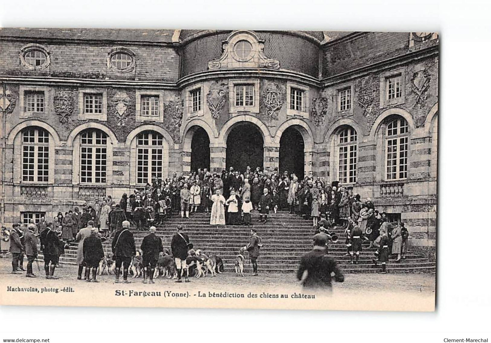 SAINT FARGEAU - La Bénédiction Des Chiens Au Château - Très Bon état - Saint Fargeau