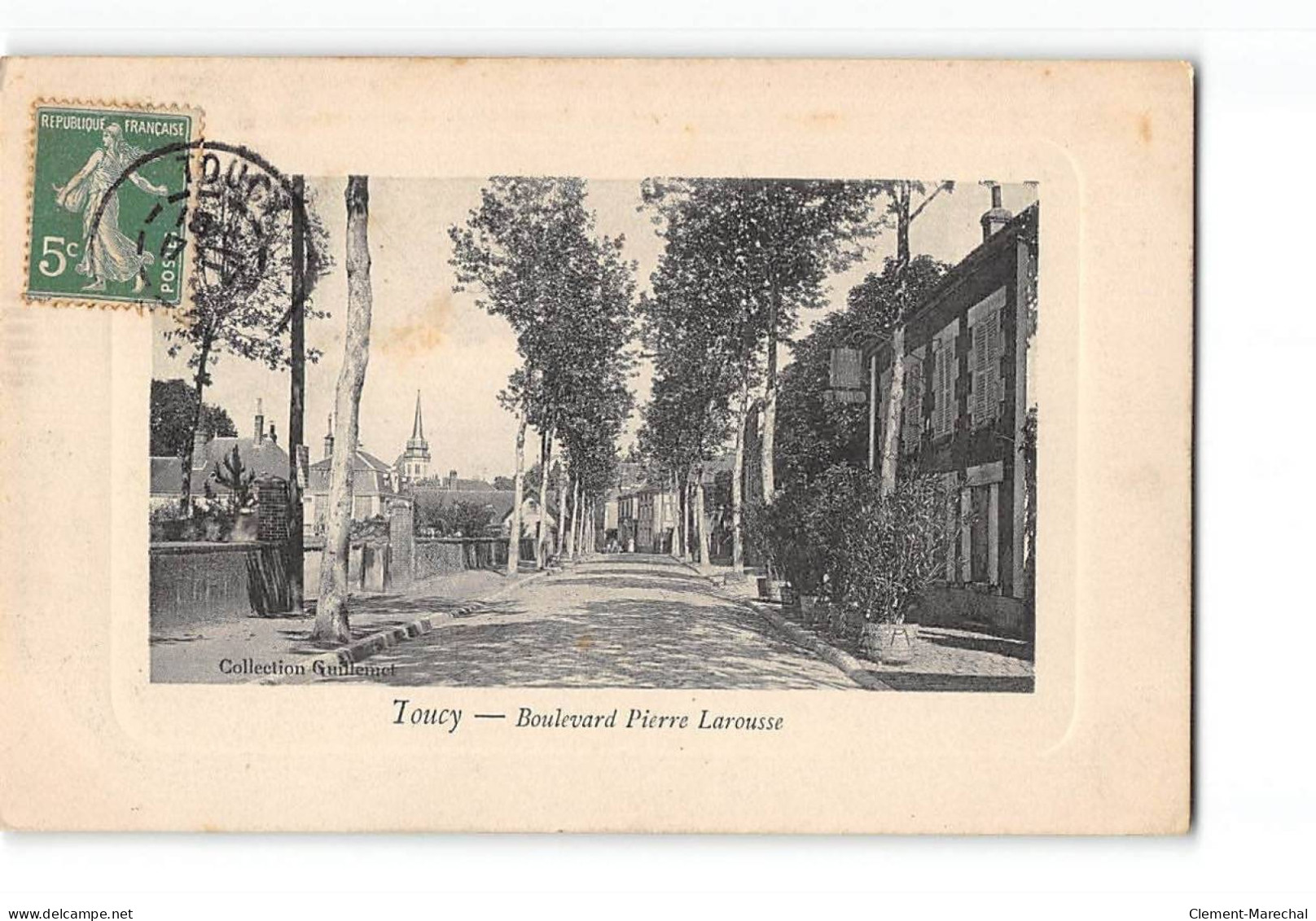 TOUCY - Boulevard Pierre Larousse - Très Bon état - Toucy