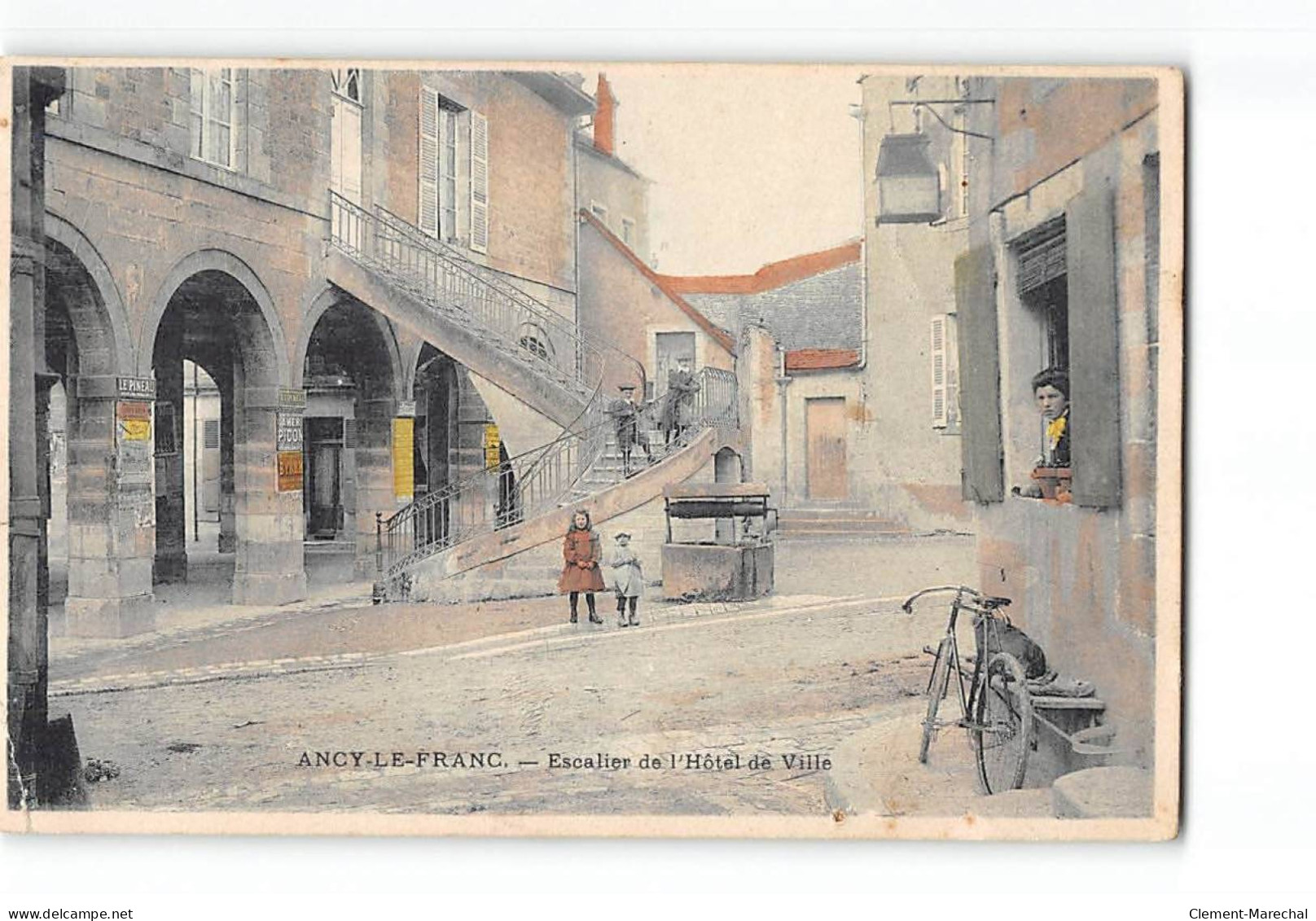 ANCY LE FRANC - Escalier De L'Hôtel De Ville - état - Ancy Le Franc