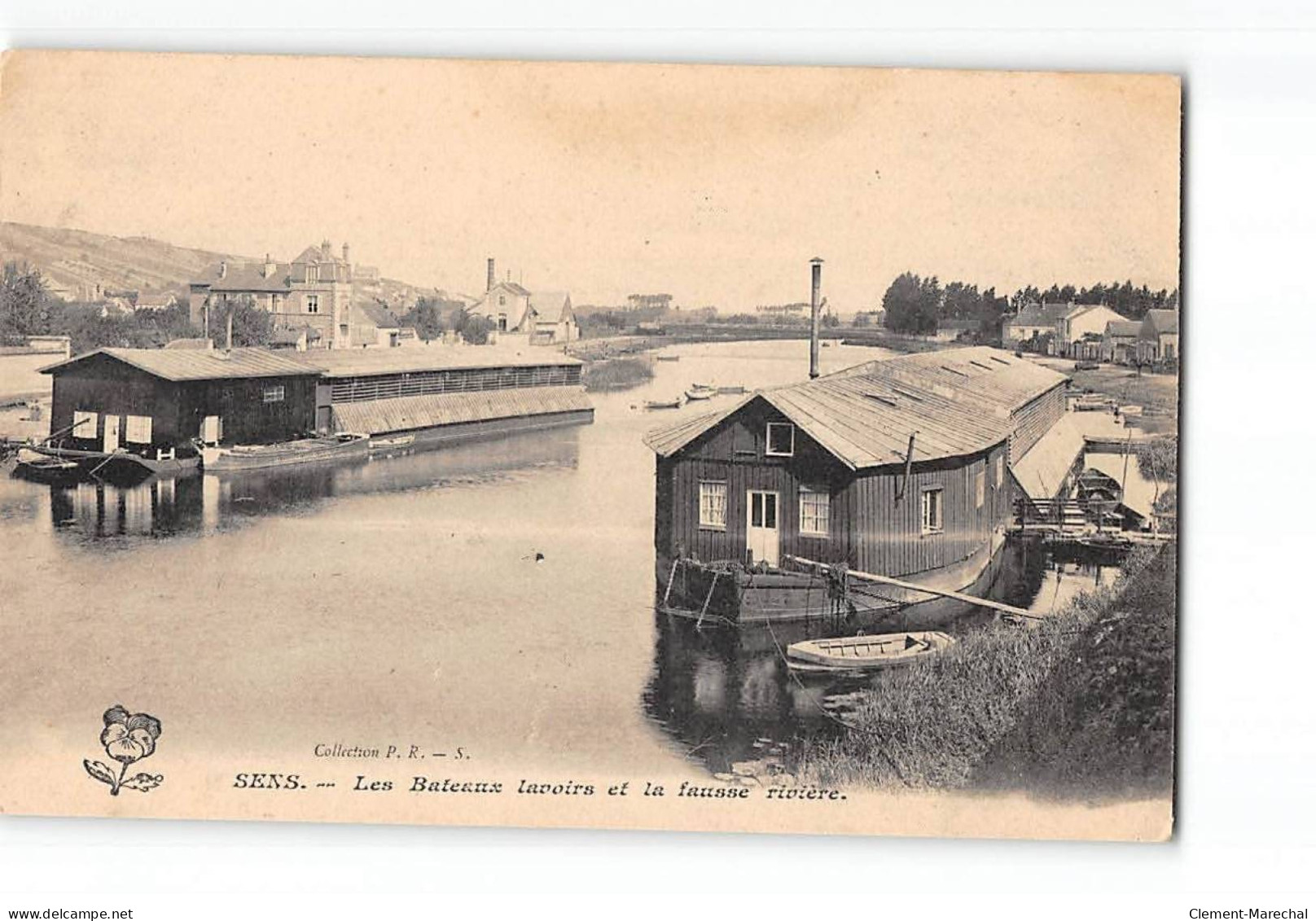 SENS - Les Bateaux Lavoirs Et La Fausse Rivière - Très Bon état - Sens