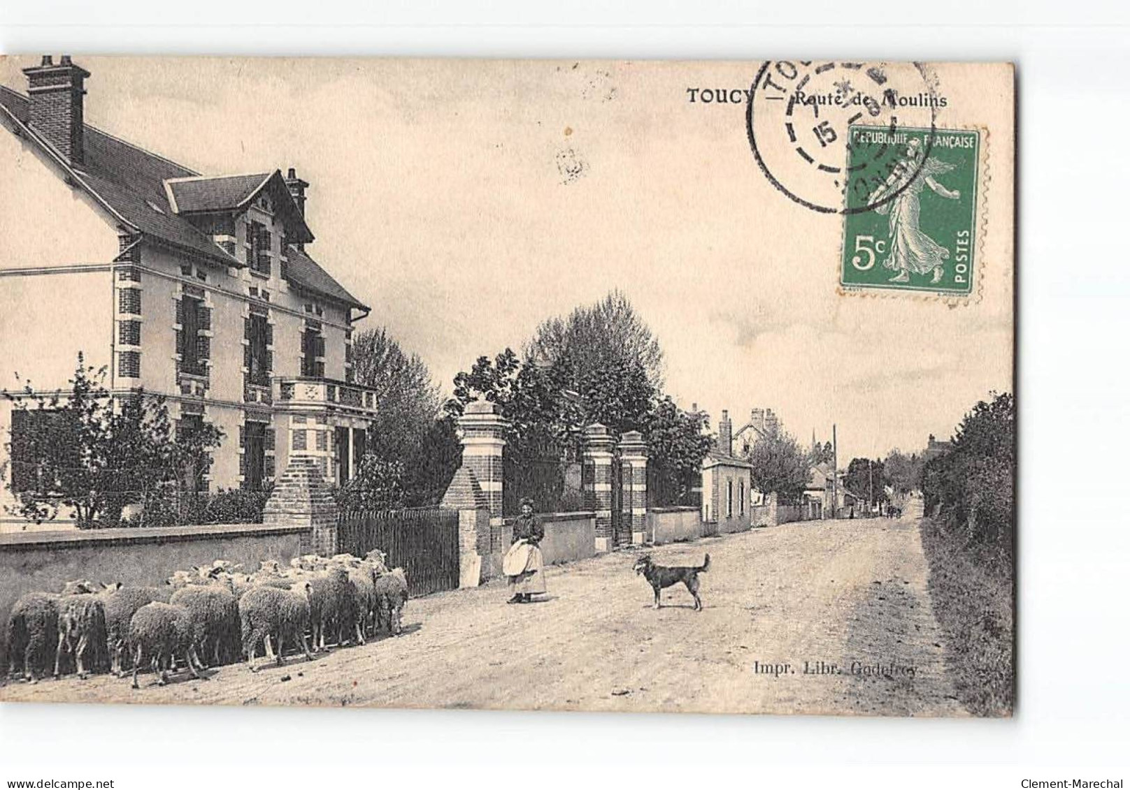 TOUCY - Route De Moulins - Très Bon état - Toucy