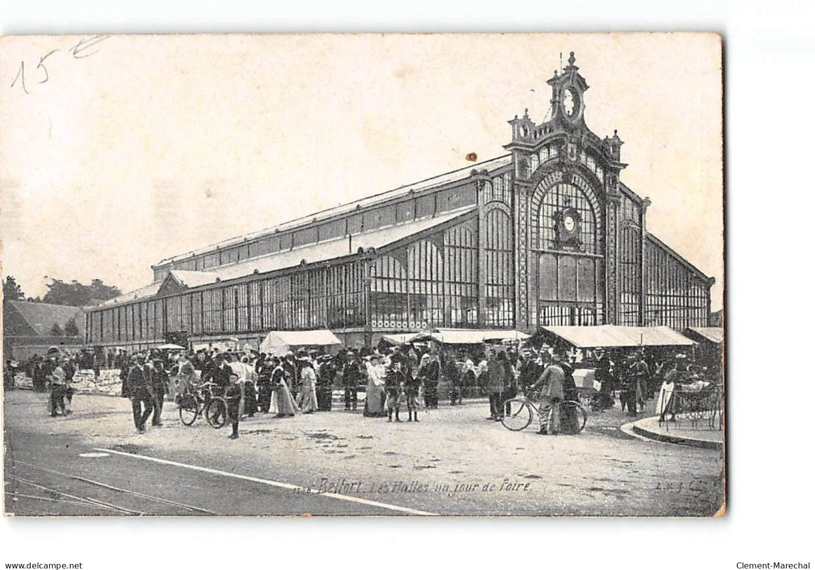 BELFORT - Les Halles Un Jour De Foire - état - Belfort - Stad