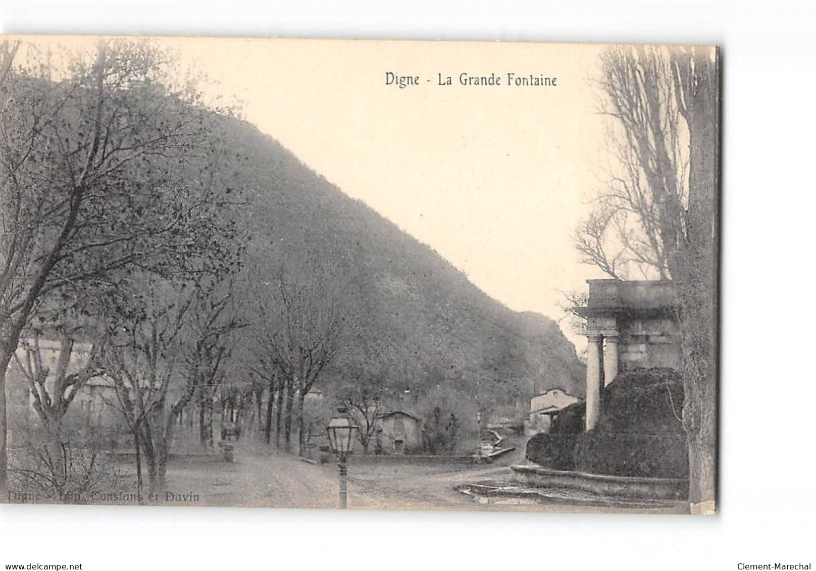 DIGNE - La Grande Fontaine - Très Bon état - Digne