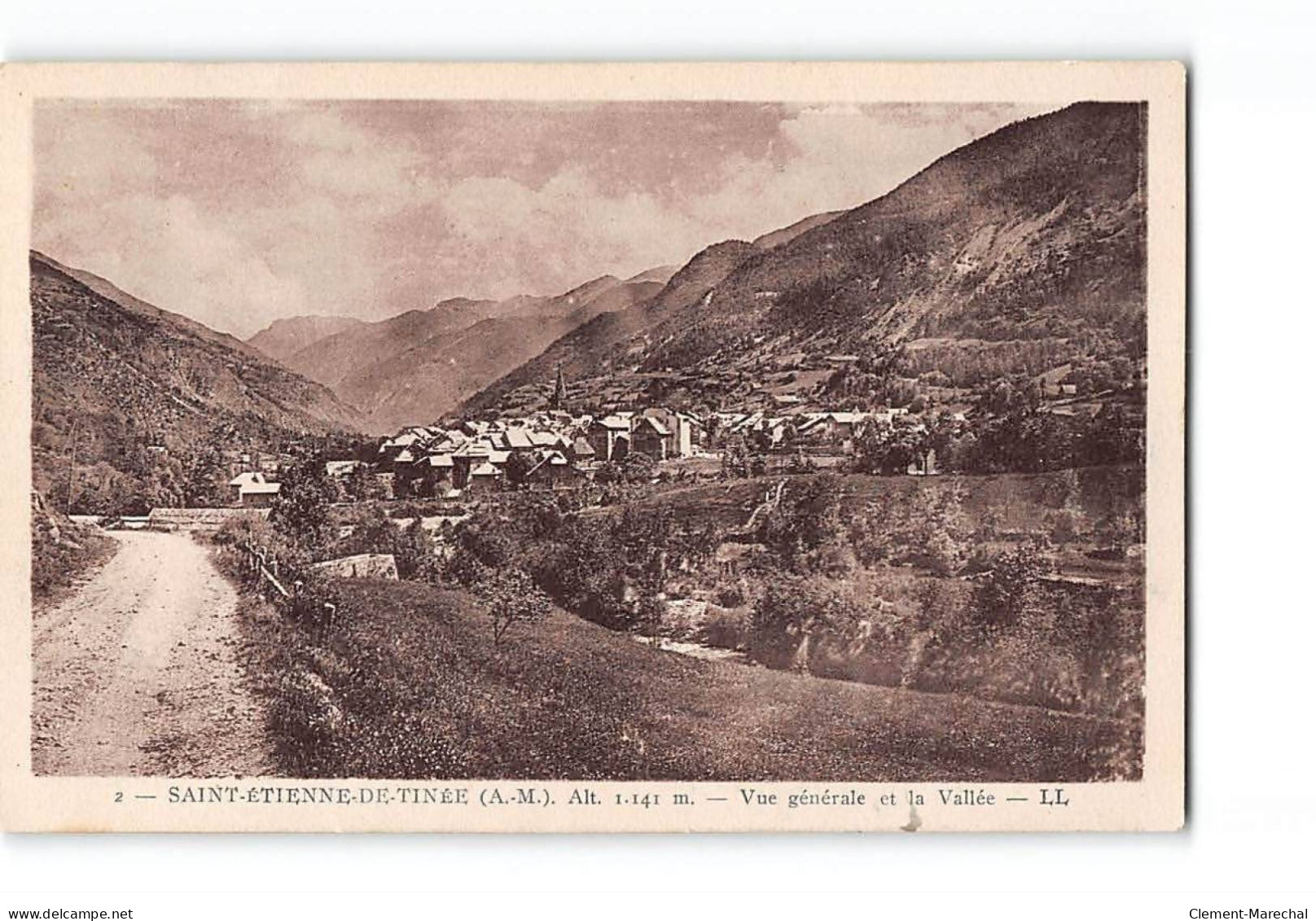 SAINT ETIENNE DE TINEE - Vue Générale Et La Vallée - Très Bon état - Saint-Etienne-de-Tinée