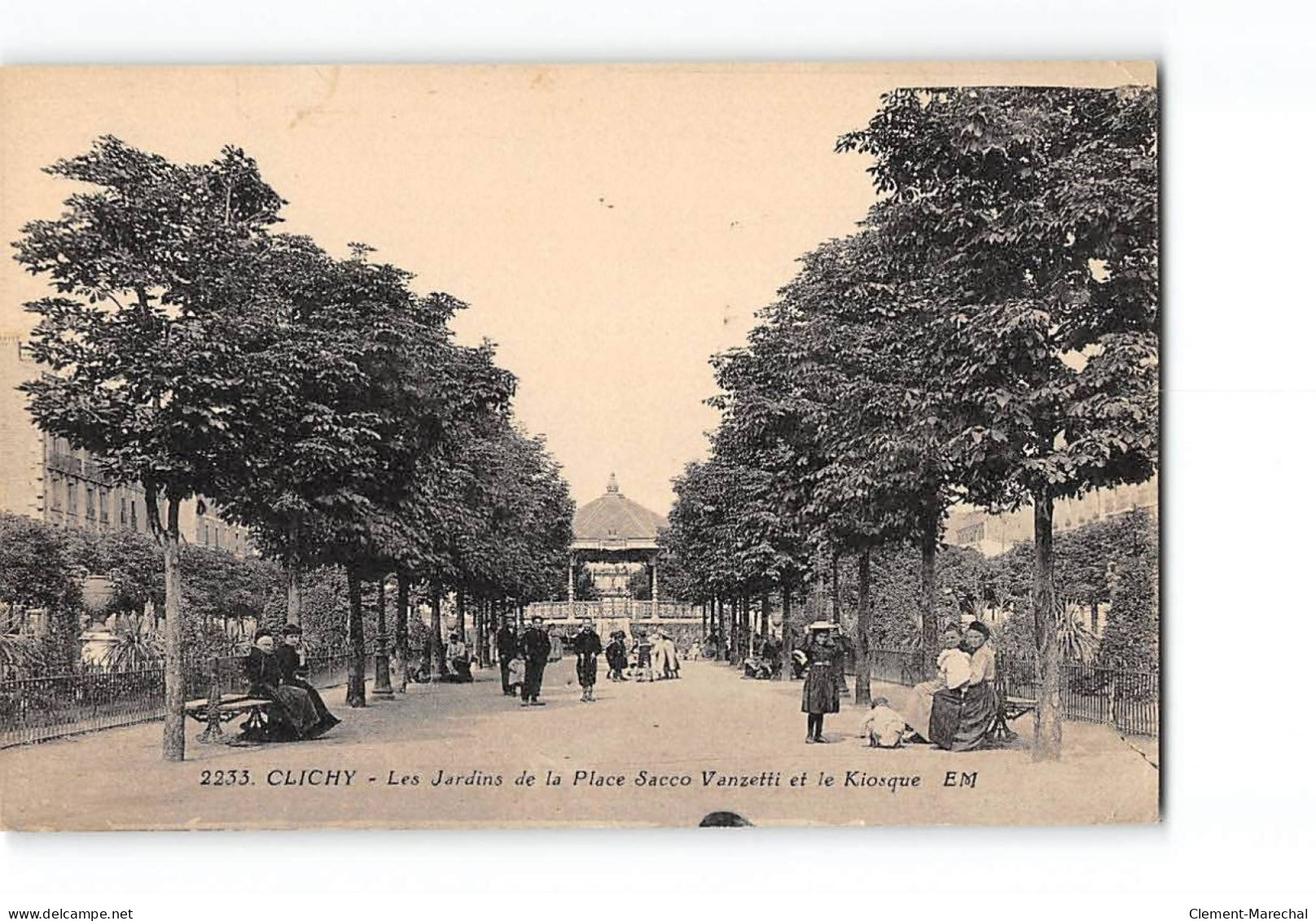 CLICHY - Les Jardins De La Place Sacco Vanzetti Et Le Kiosque - Très Bon état - Clichy