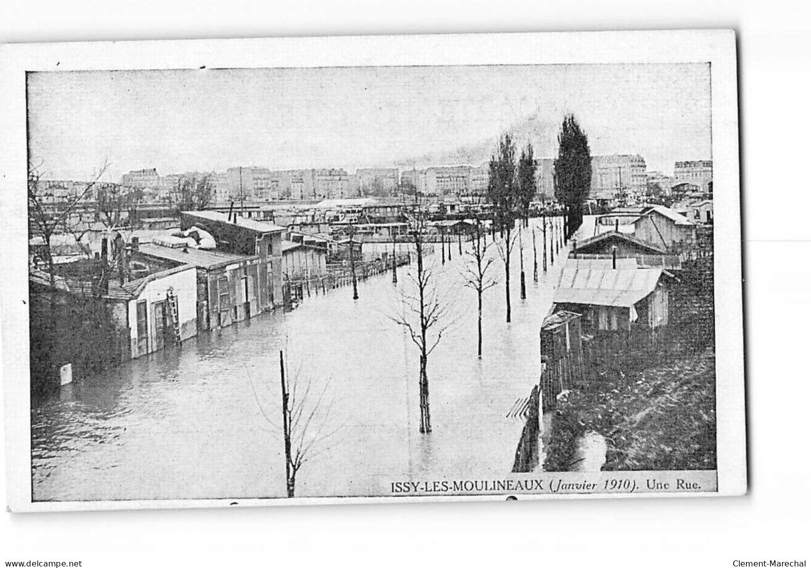 ISSY LES MOULINEAUX - Janvier 1910 - Une Rue - Très Bon état - Courbevoie