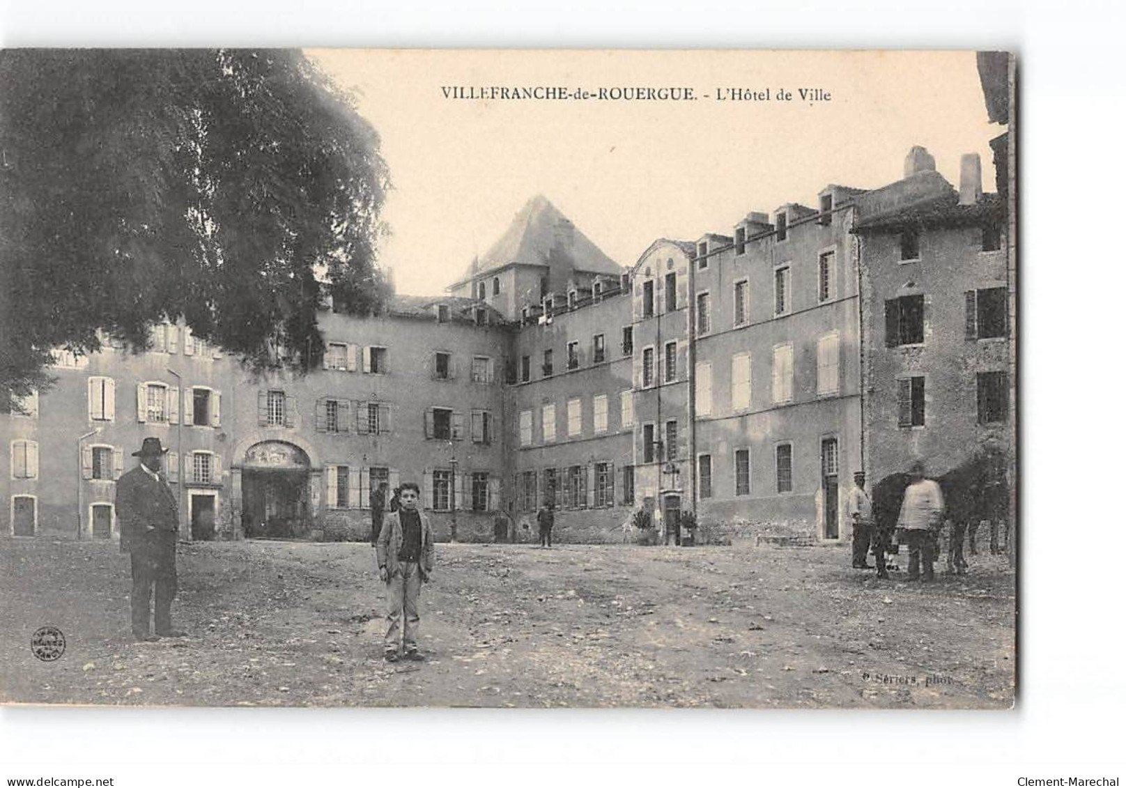 VILLEFRANCHE DE ROUERGUE - L'Hôtel De Ville - Très Bon état - Millau