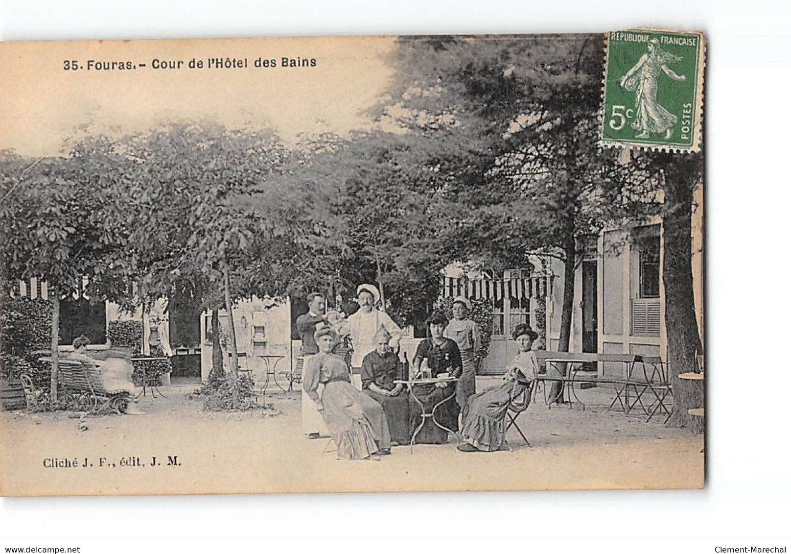 FOURAS - Cour De L'Hôtel Des Bains - Très Bon état - Fouras-les-Bains