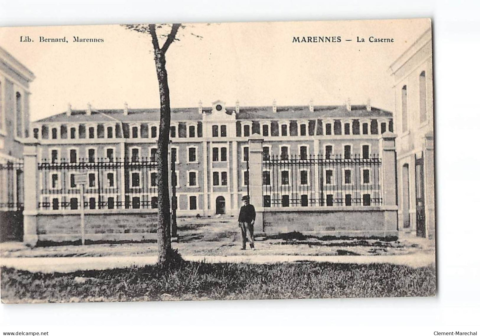 MARENNES - La Caserne - Très Bon état - Marennes