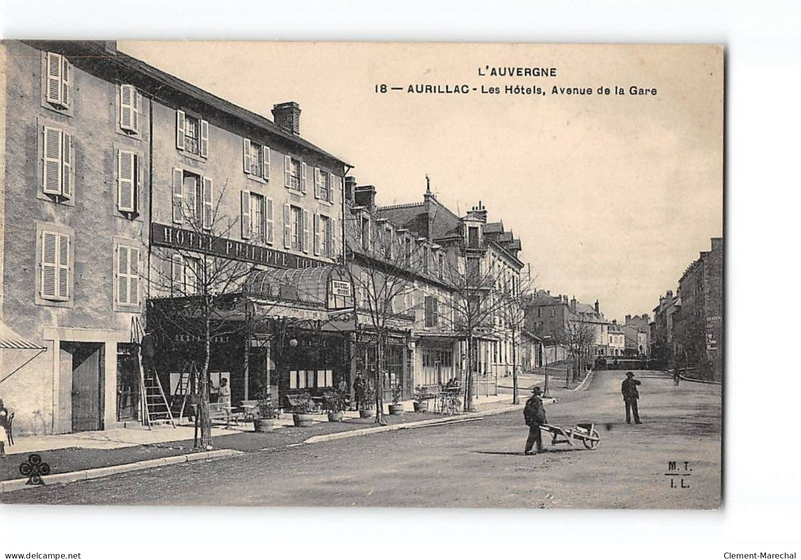 AURILLAC - Les Hôtels - Avenue De La Gare - Très Bon état - Aurillac