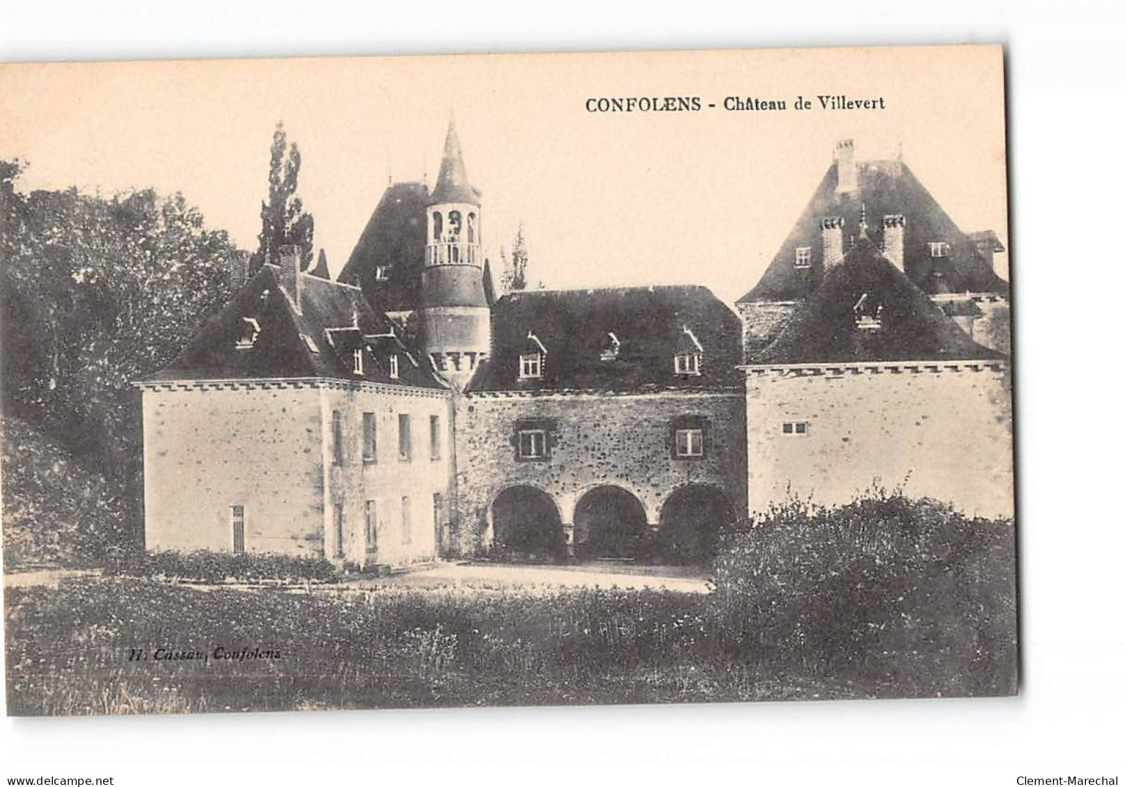 CONFOLENS - Château De Villefert - Très Bon état - Confolens