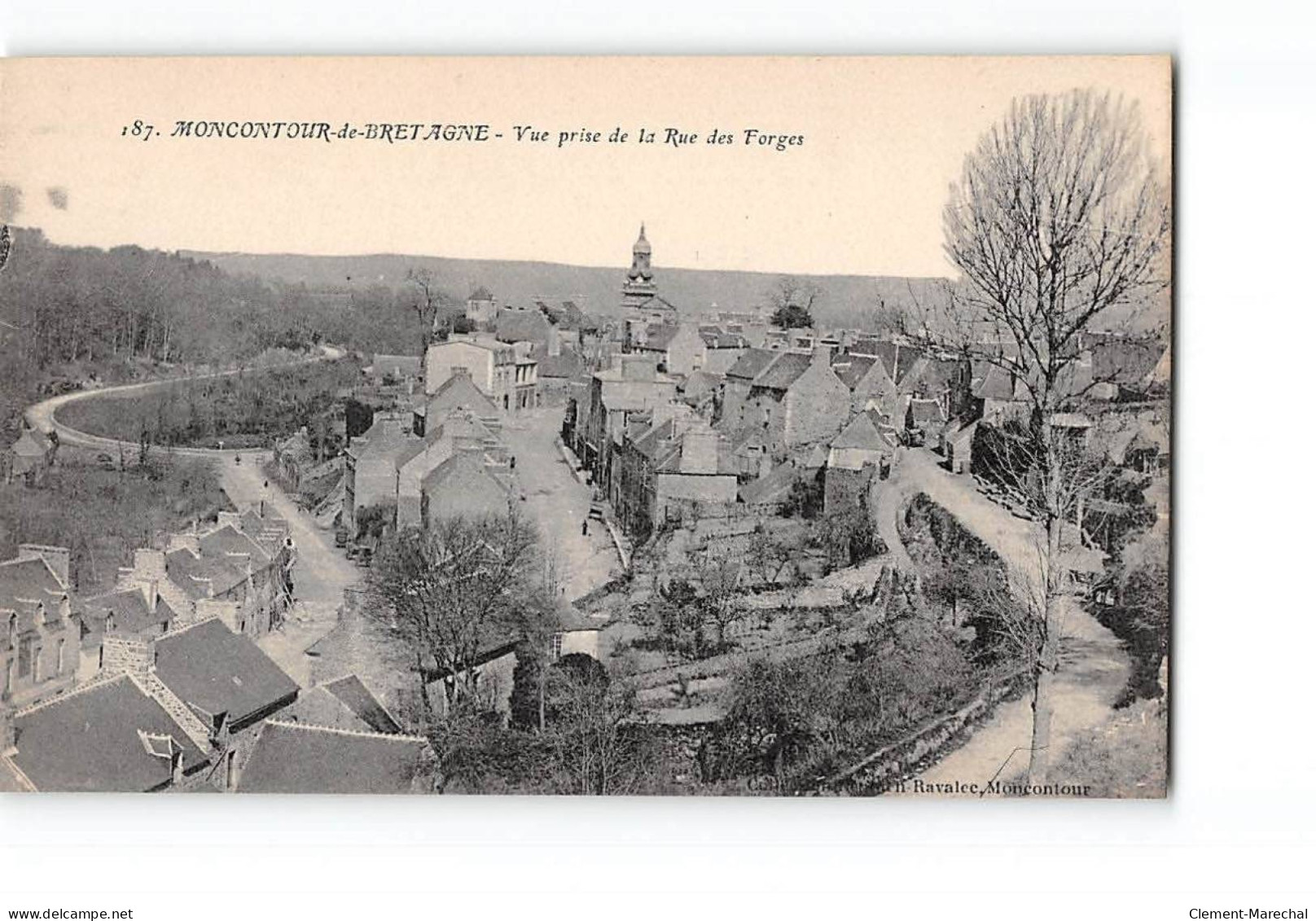 MONCONTOUR DE BRETAGNE - Vue Prise De La Rue Des Forges - Très Bon état - Moncontour