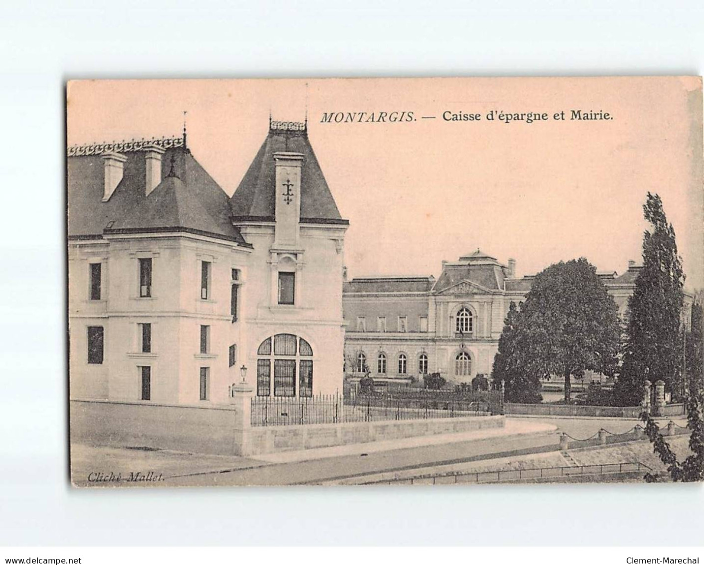 MONTARGIS : Caisse D'Epargne Et Mairie - Très Bon état - Montargis