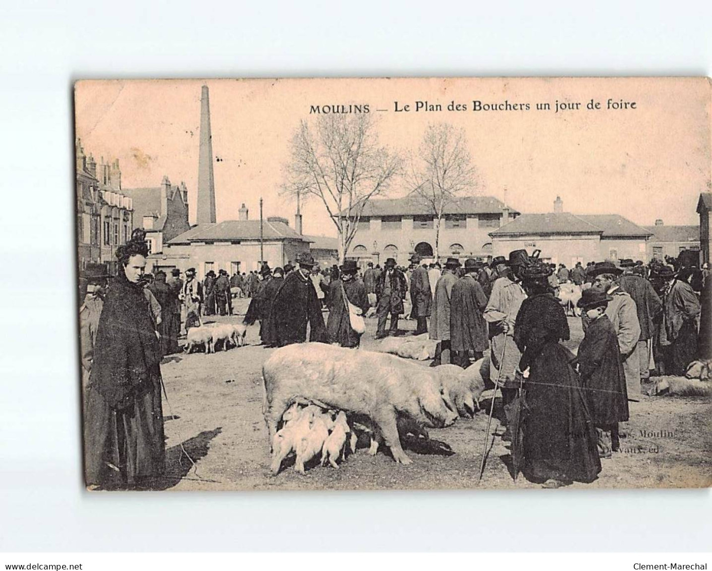 MOULINS: Le Plan Des Bouchers Un Jour De Foire - état - Moulins