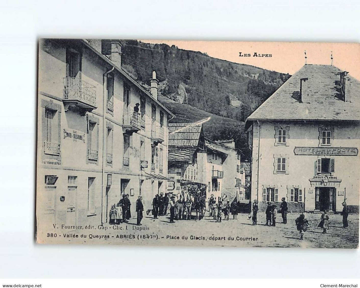 ABRIES: Place Du Glacis, Départ Du Courrier - Très Bon état - Autres & Non Classés