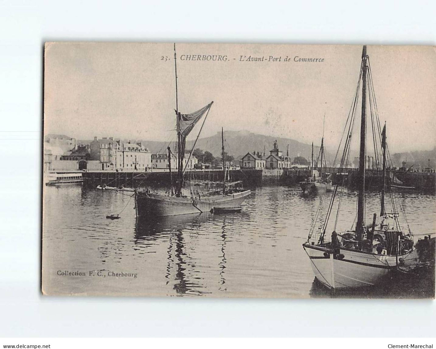 CHERBOURG : L'Avant-Port De Commerce - état - Cherbourg