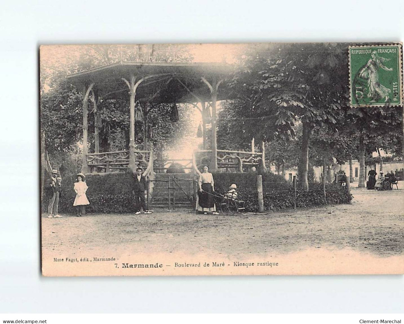 MARMANDE : Boulevard De Maré, Kiosque Rustique - Très Bon état - Marmande