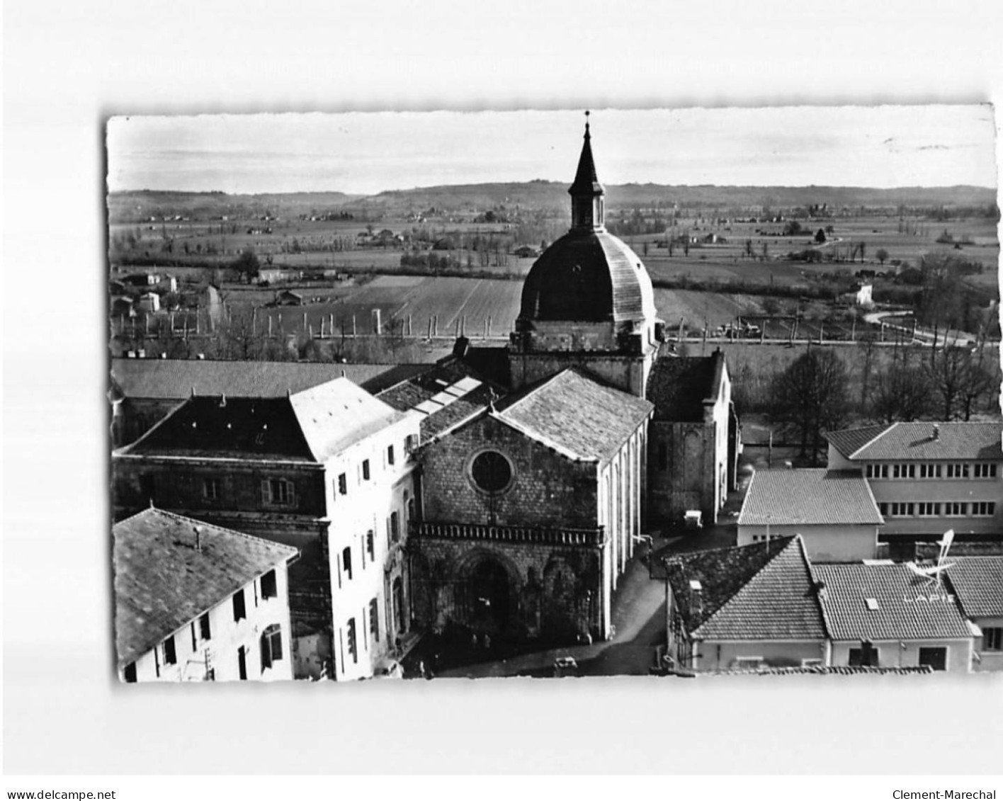 LAYRAC : L'Eglise Et Le Dôme Du Sacré-Coeur Du 13e Siècle - Très Bon état - Other & Unclassified