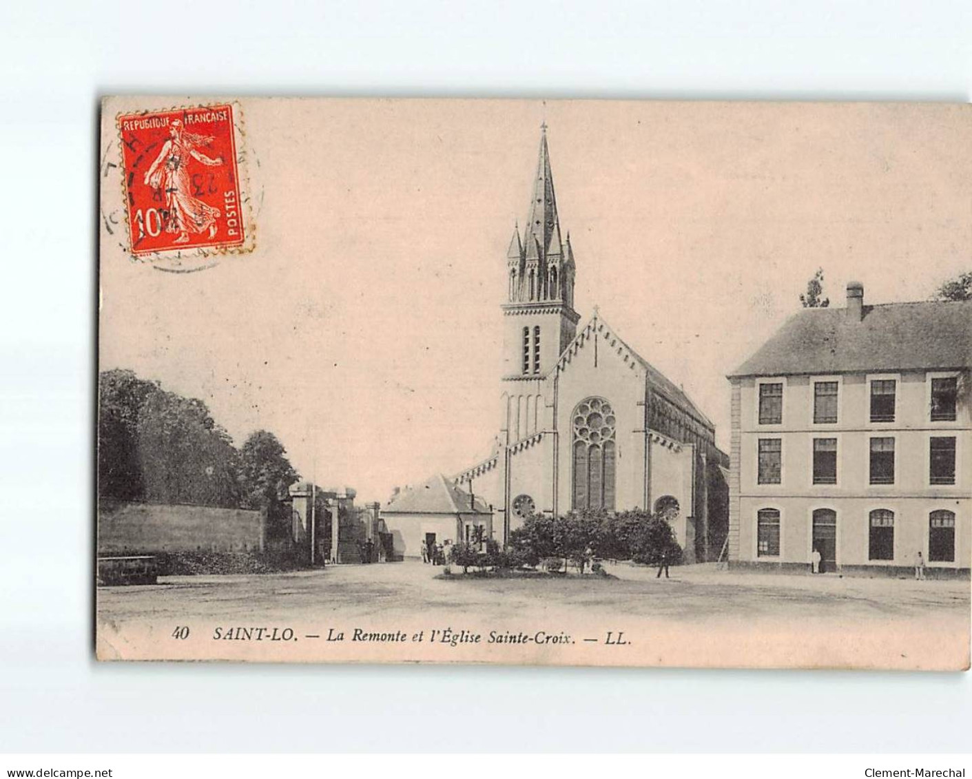 SAINT LO : La Remonte Et L'Eglise Sainte-Croix - Très Bon état - Saint Lo