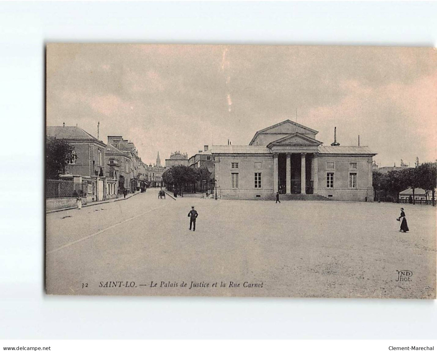 SAINT LO : Le Palais De Justice Et La Rue Carnot - Très Bon état - Saint Lo