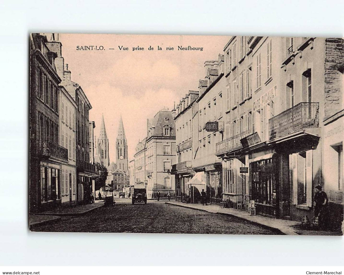 SAINT LO : Vue Prise De La Rue Neufbourg - Très Bon état - Saint Lo