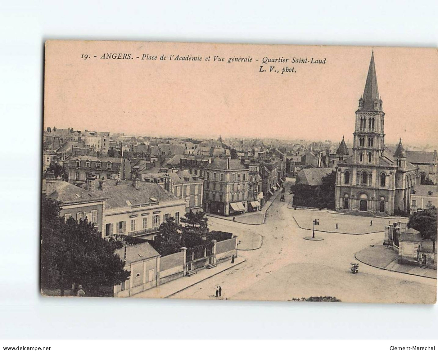 ANGERS : Place De L'Académie Et Vue Générale, Quartier Saint-Laud - état - Angers