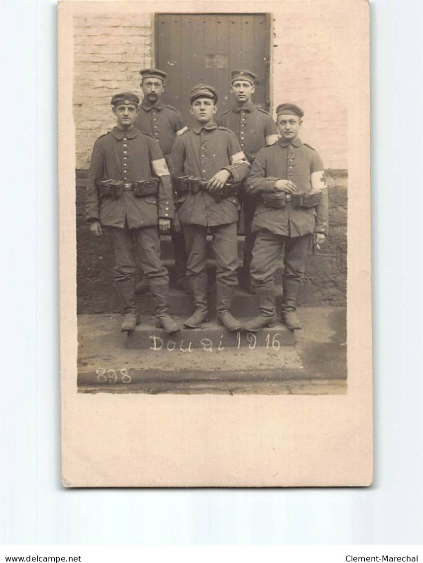 DOUAI: Photo De Militaires, 1916 - Très Bon état - Douai