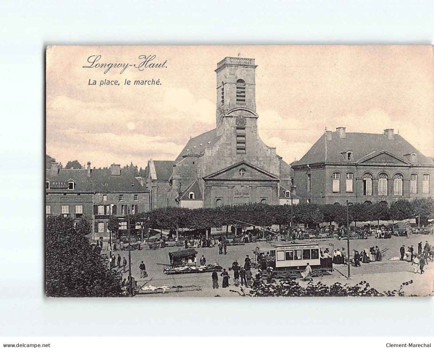 LONGWY HAUT : La Place, Le Marché - état - Longwy
