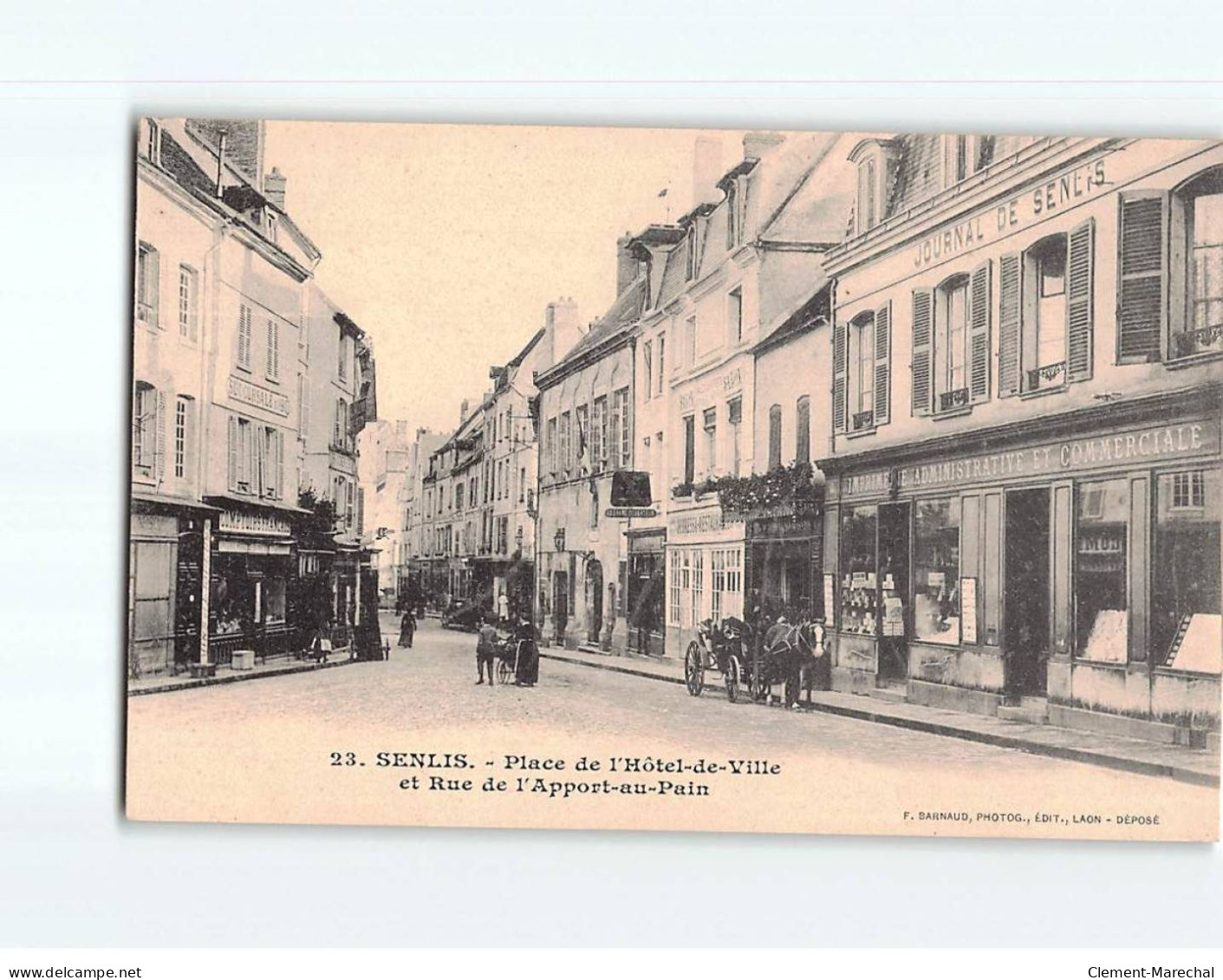 SENLIS : Place De L'Hôtel De Ville Et Rue De L'Apport Au Pain - Très Bon état - Senlis