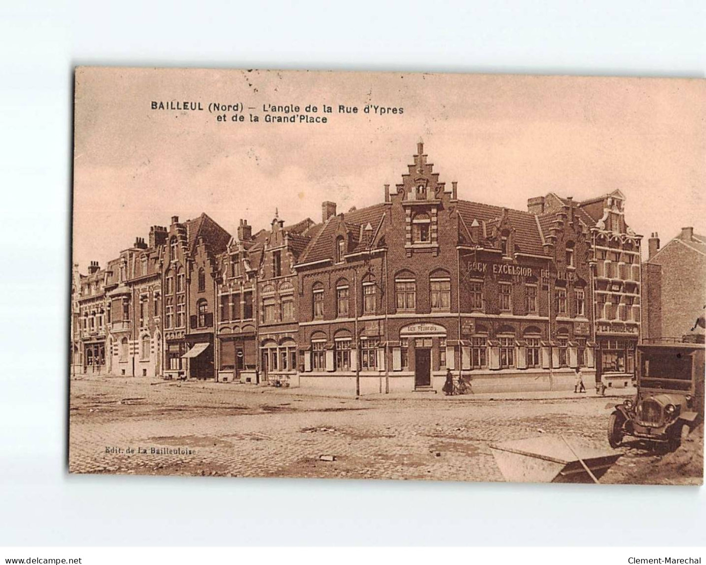 BAILLEUL : L'Angle De La Rue D'Ypres Et De La Grande Place - Très Bon état - Other & Unclassified