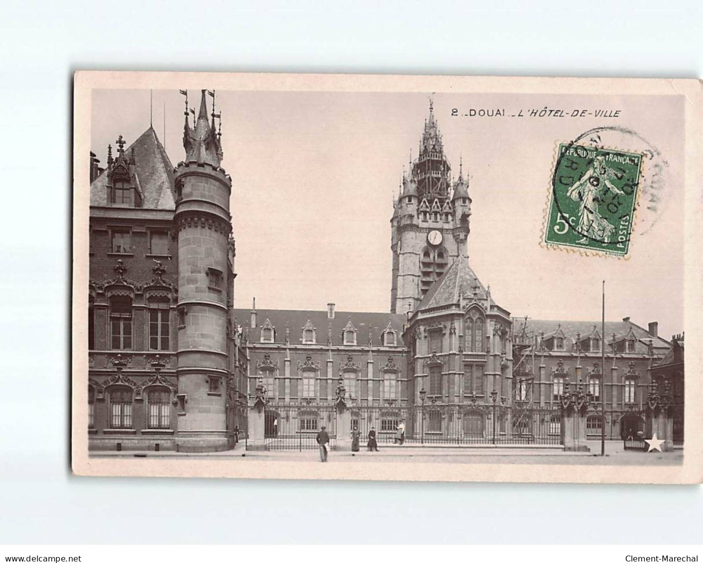 DOUAI : L'hôtel De Ville - état - Douai