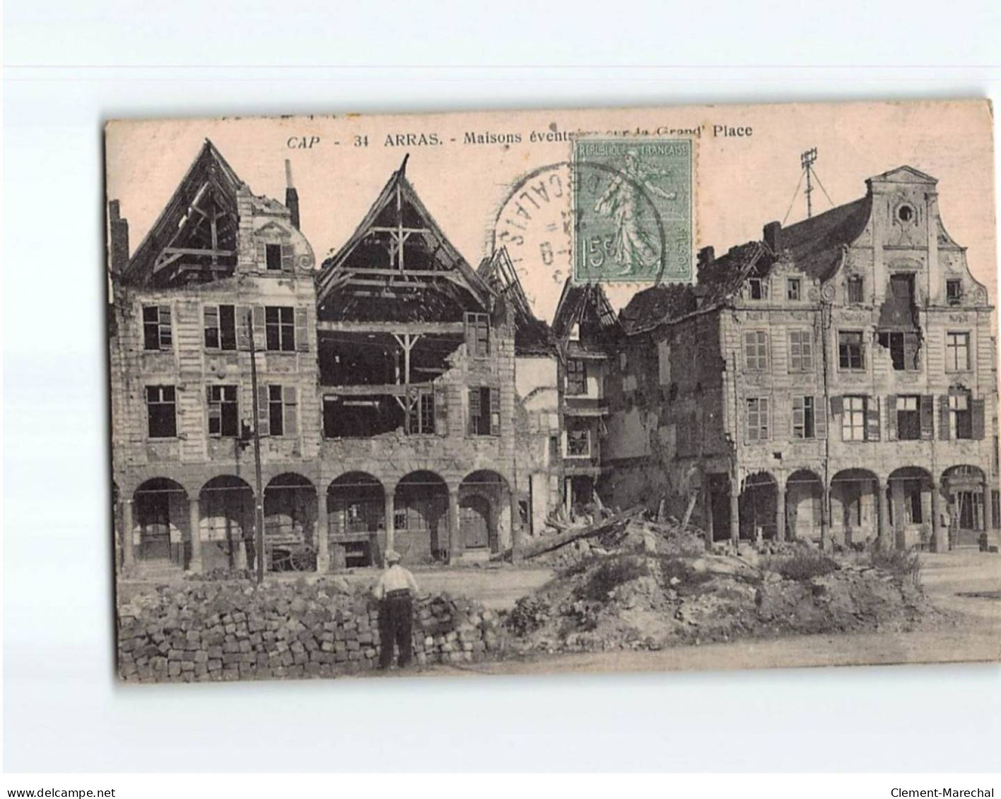 ARRAS : Maisons éventrées Sur La Grande Place - état - Arras