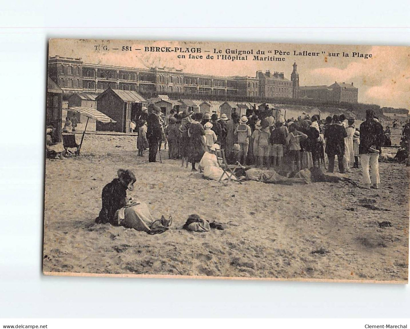 BERCK : Le Guignol Du Père Lafleur" Sur La Plage En Face De L'Hôpital Maritime - Très Bon état - Berck